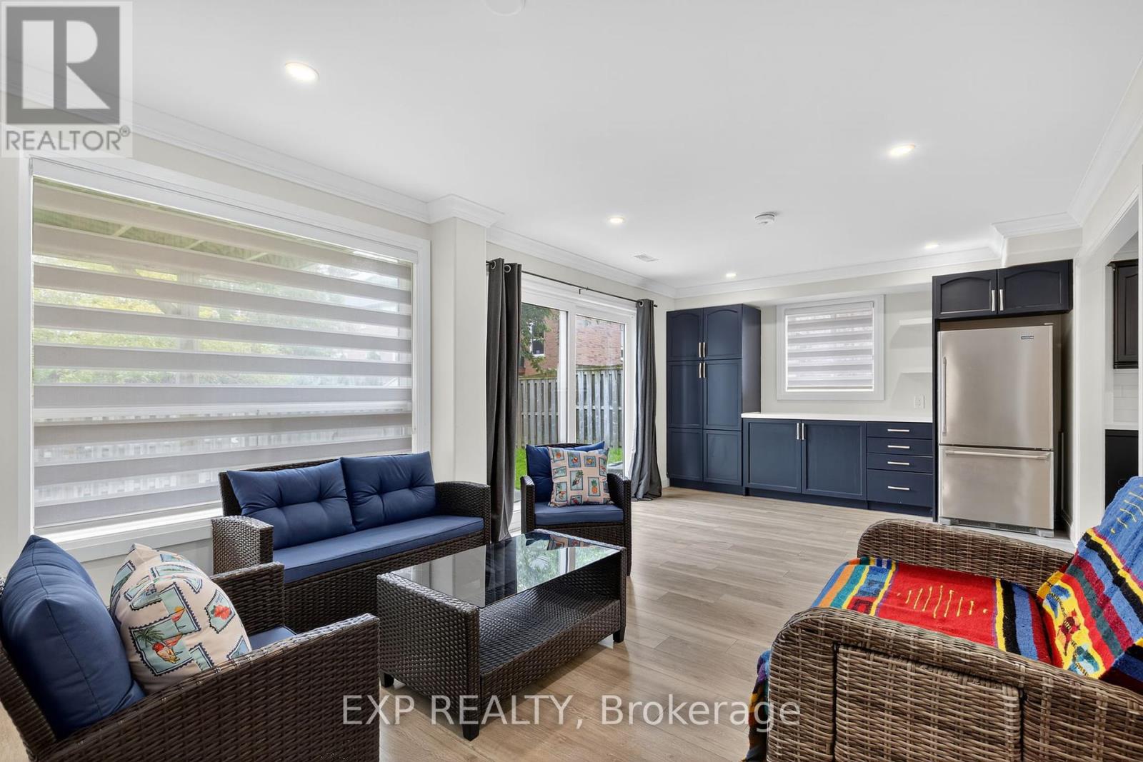 7 Pacific Avenue, Barrie, Ontario  L4M 7E7 - Photo 27 - S12463165