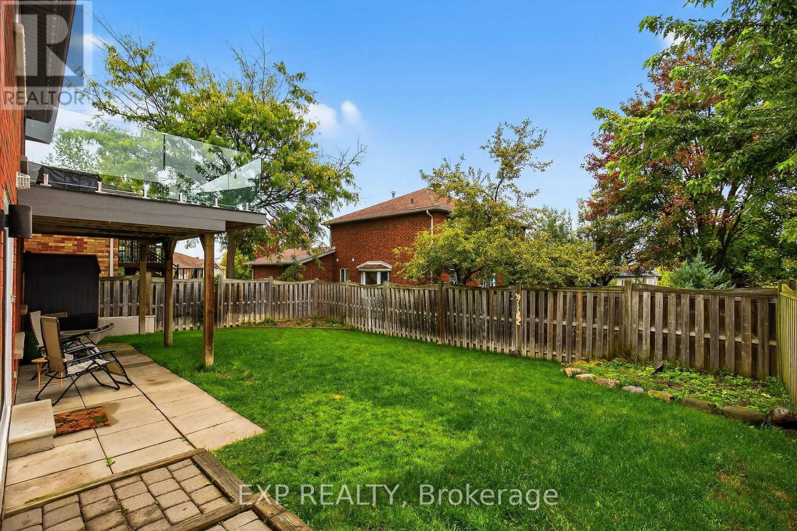 7 Pacific Avenue, Barrie, Ontario  L4M 7E7 - Photo 39 - S12463165