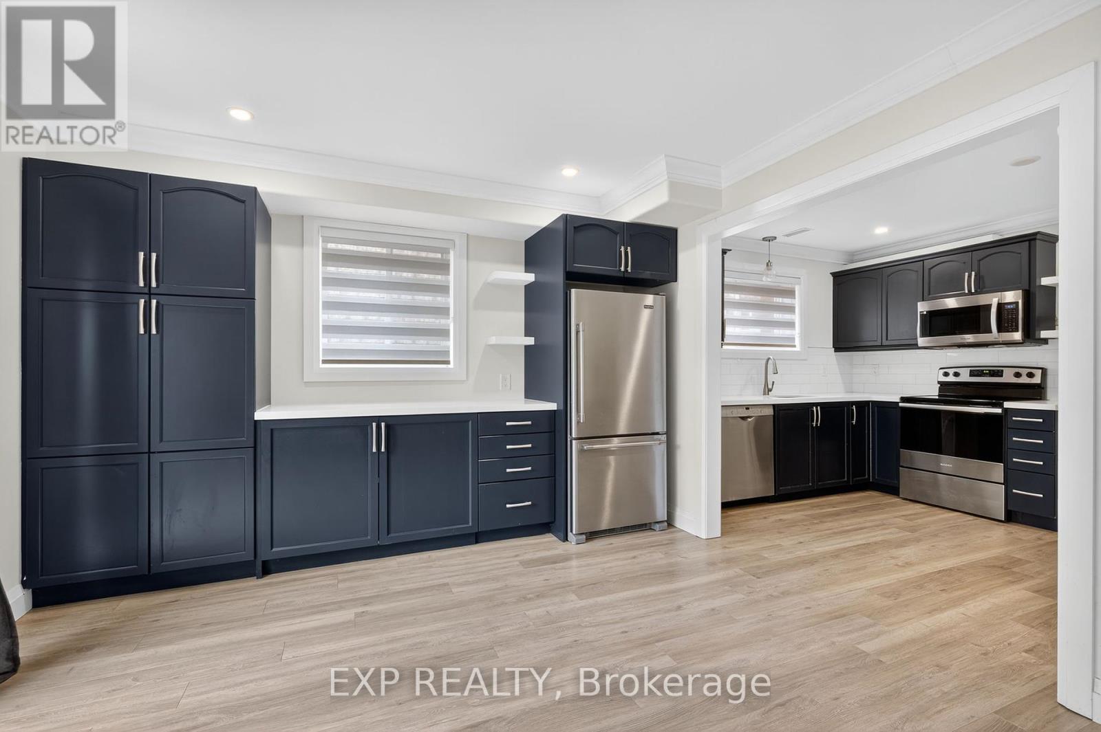 7 Pacific Avenue, Barrie, Ontario  L4M 7E7 - Photo 29 - S12463165