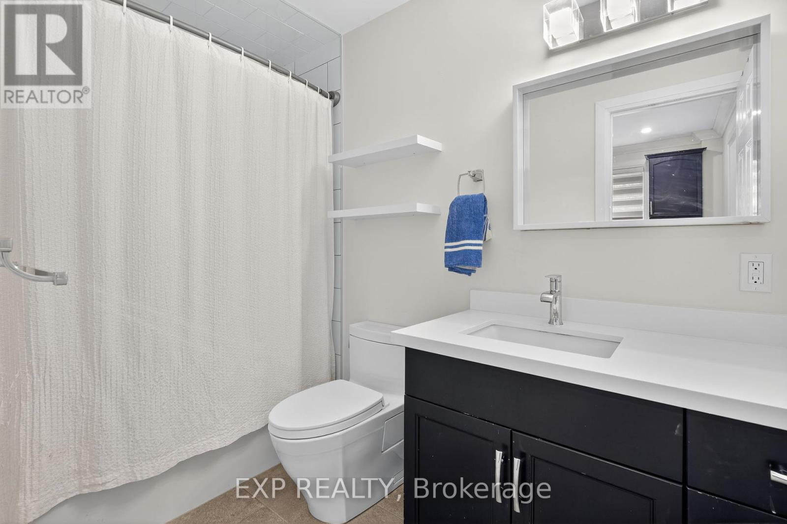 7 Pacific Avenue, Barrie, Ontario  L4M 7E7 - Photo 35 - S12463165