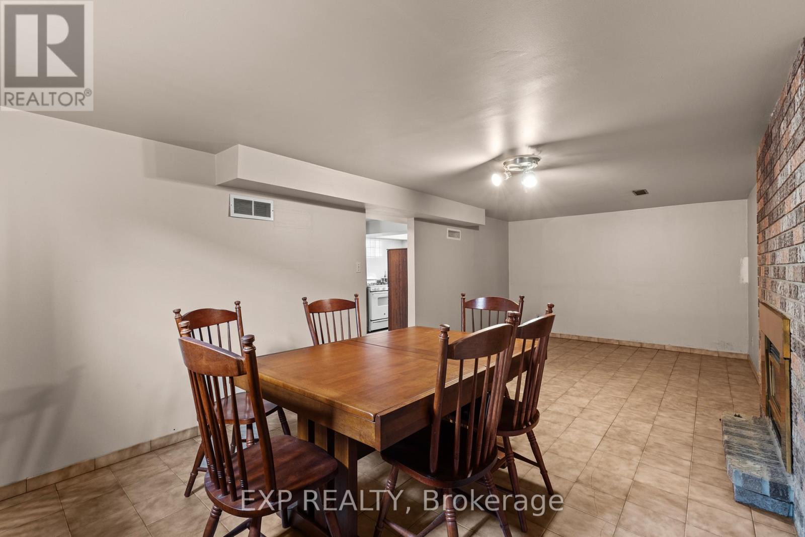 477 East 38th Street, Hamilton, Ontario  L8V 4G7 - Photo 21 - X12479924