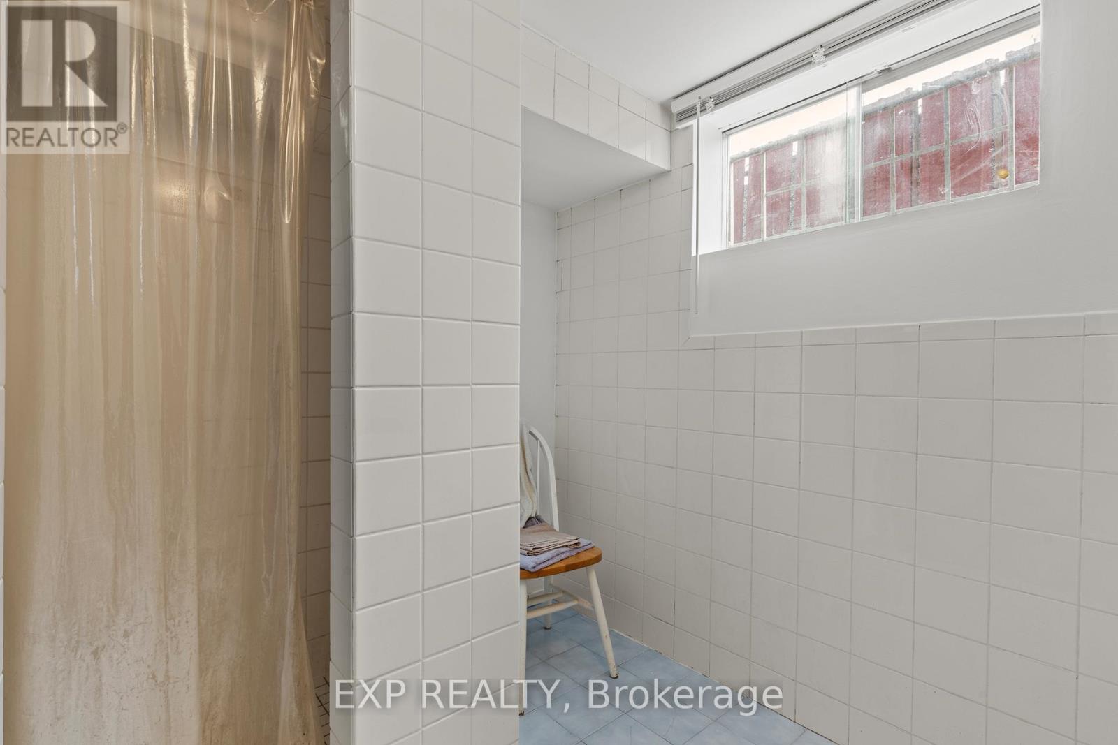 477 East 38th Street, Hamilton, Ontario  L8V 4G7 - Photo 23 - X12479924