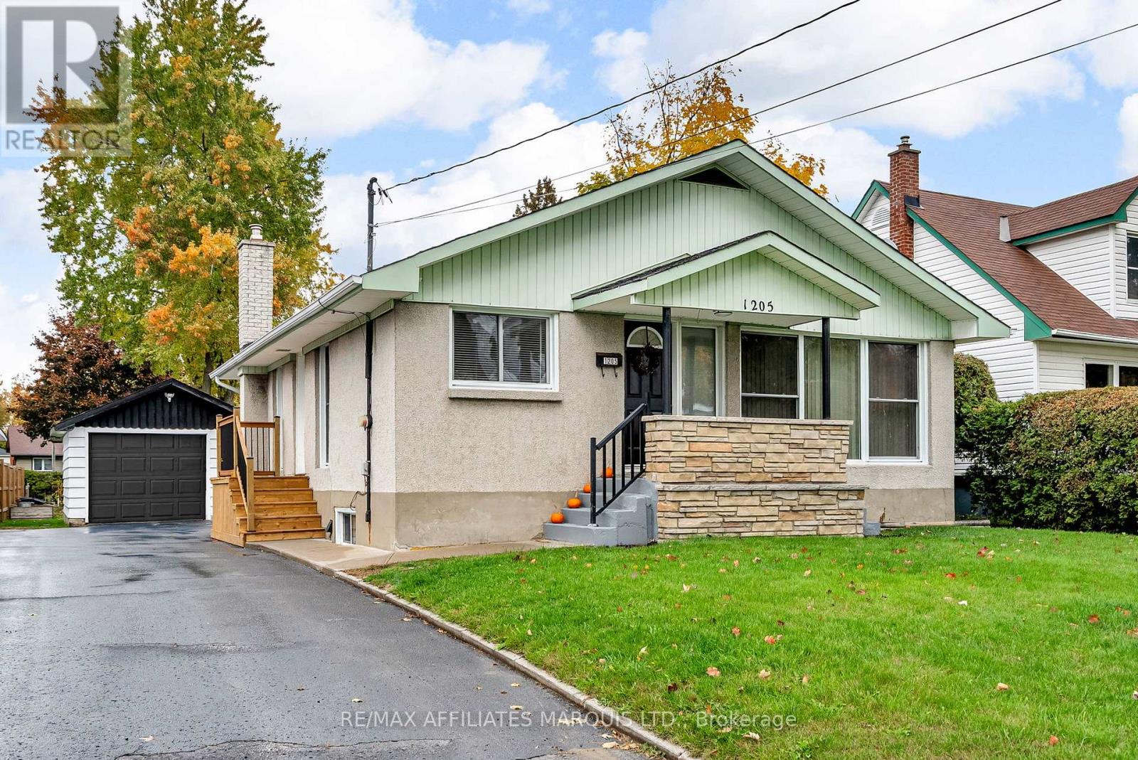 1205 Osborne Avenue, Cornwall, Ontario  K6J 1L2 - Photo 1 - X12479764