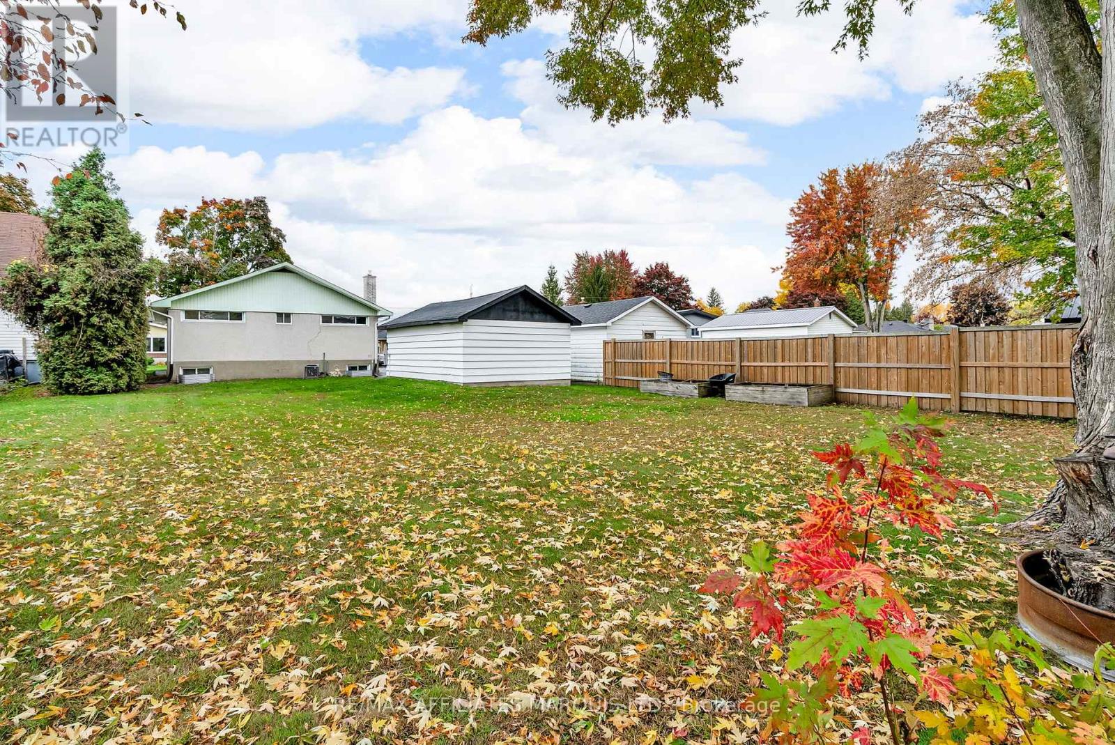 1205 Osborne Avenue, Cornwall, Ontario  K6J 1L2 - Photo 33 - X12479764