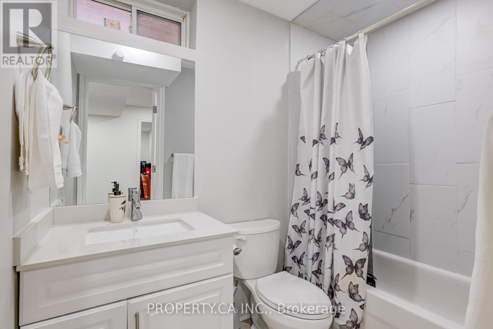 7577 Marpin Court, Niagara Falls, Ontario  L2H 0P3 - Photo 38 - X12479293