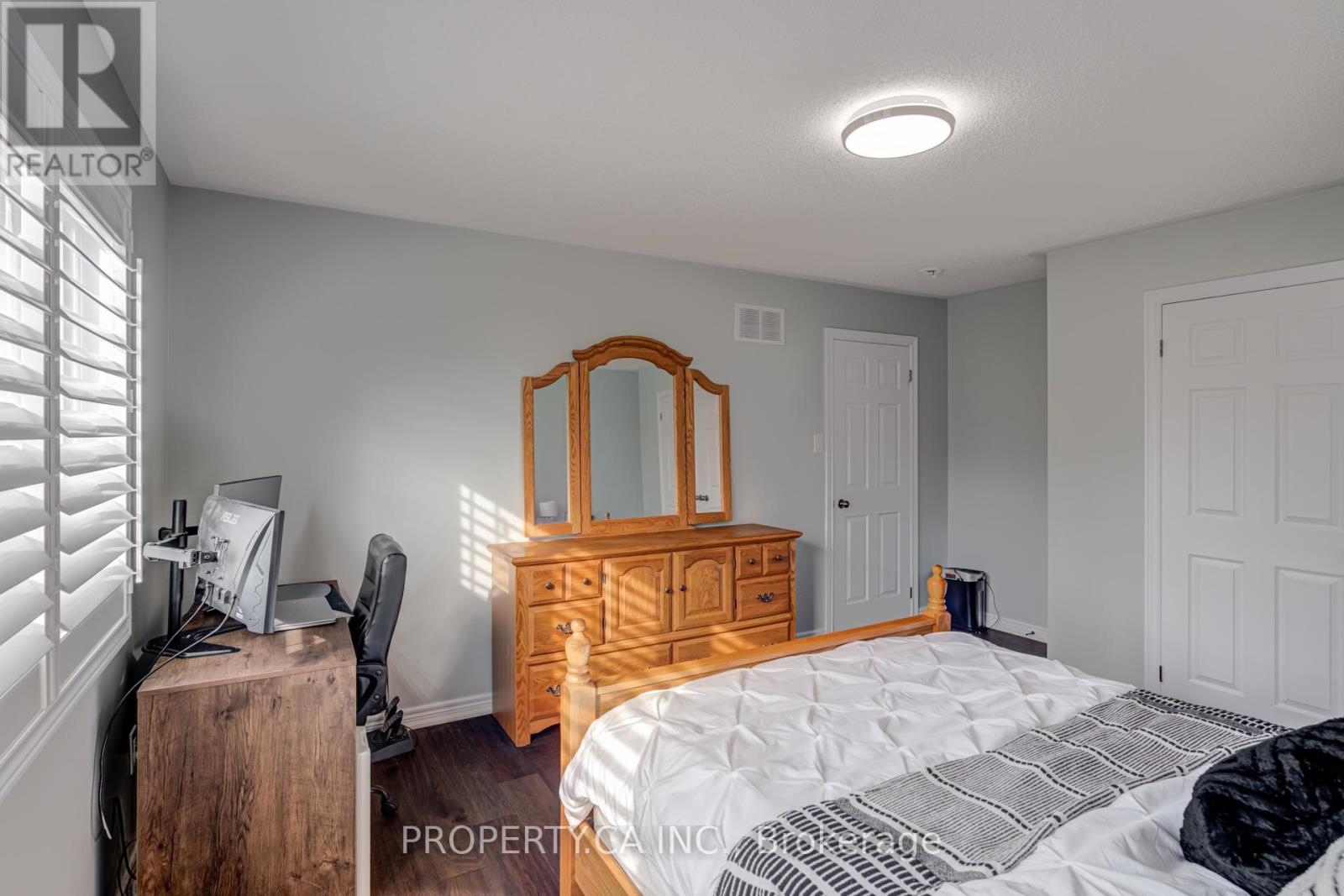 7577 Marpin Court, Niagara Falls, Ontario  L2H 0P3 - Photo 28 - X12479293