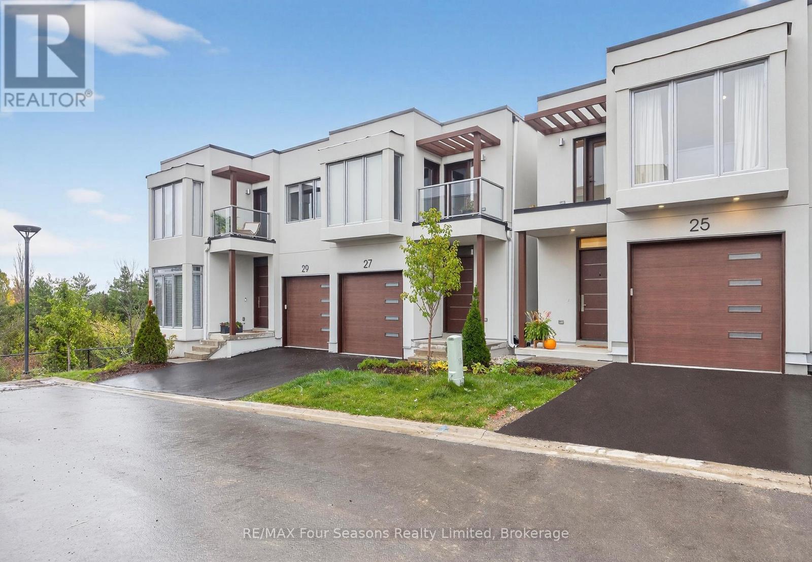 25 Waterview Lane, Blue Mountains, Ontario  N0H 2P0 - Photo 1 - X12478971