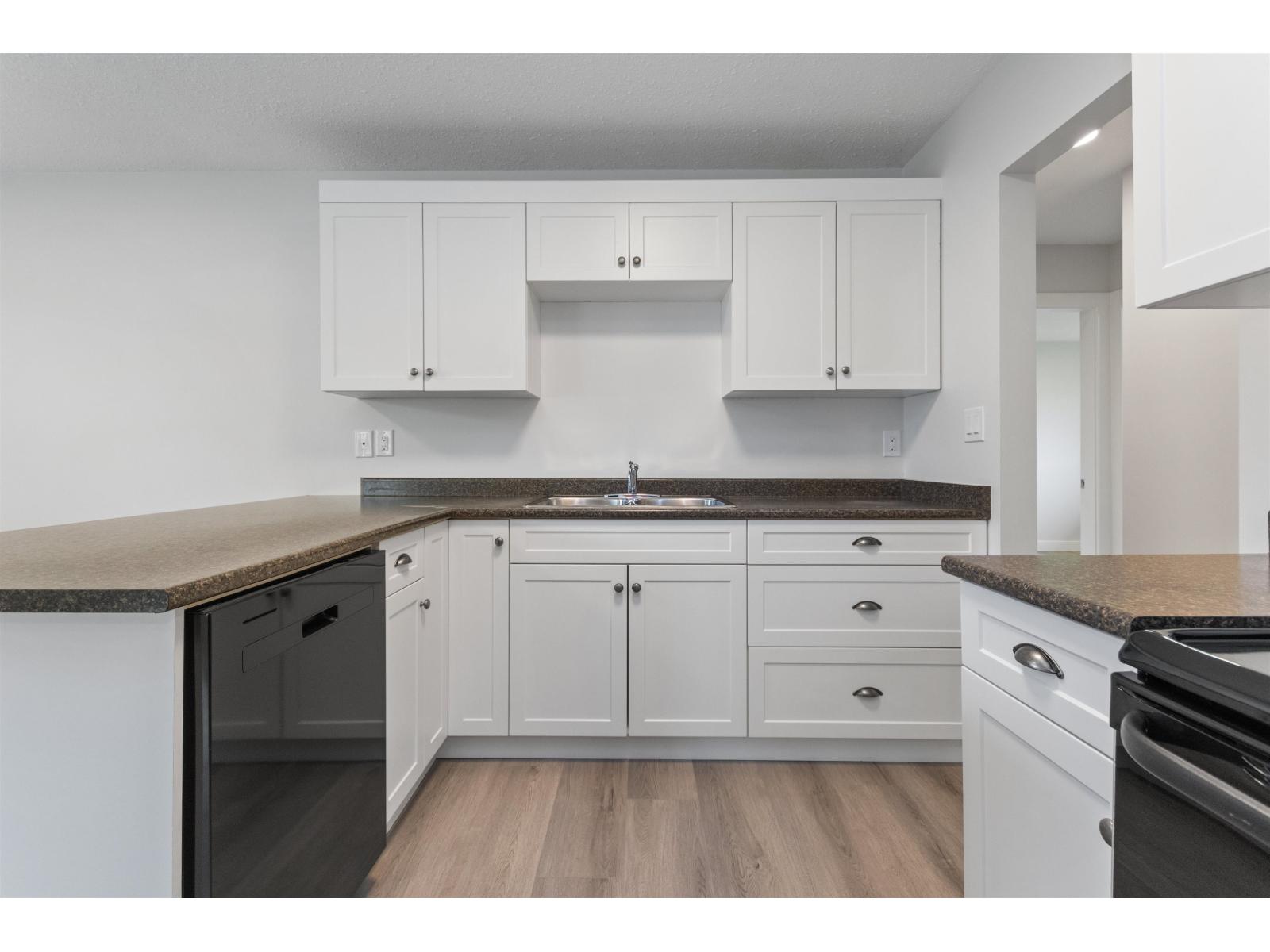 7155 Rochester Avenue, Sardis West Vedder, Chilliwack, British Columbia  V2R 2P3 - Photo 6 - R3061384