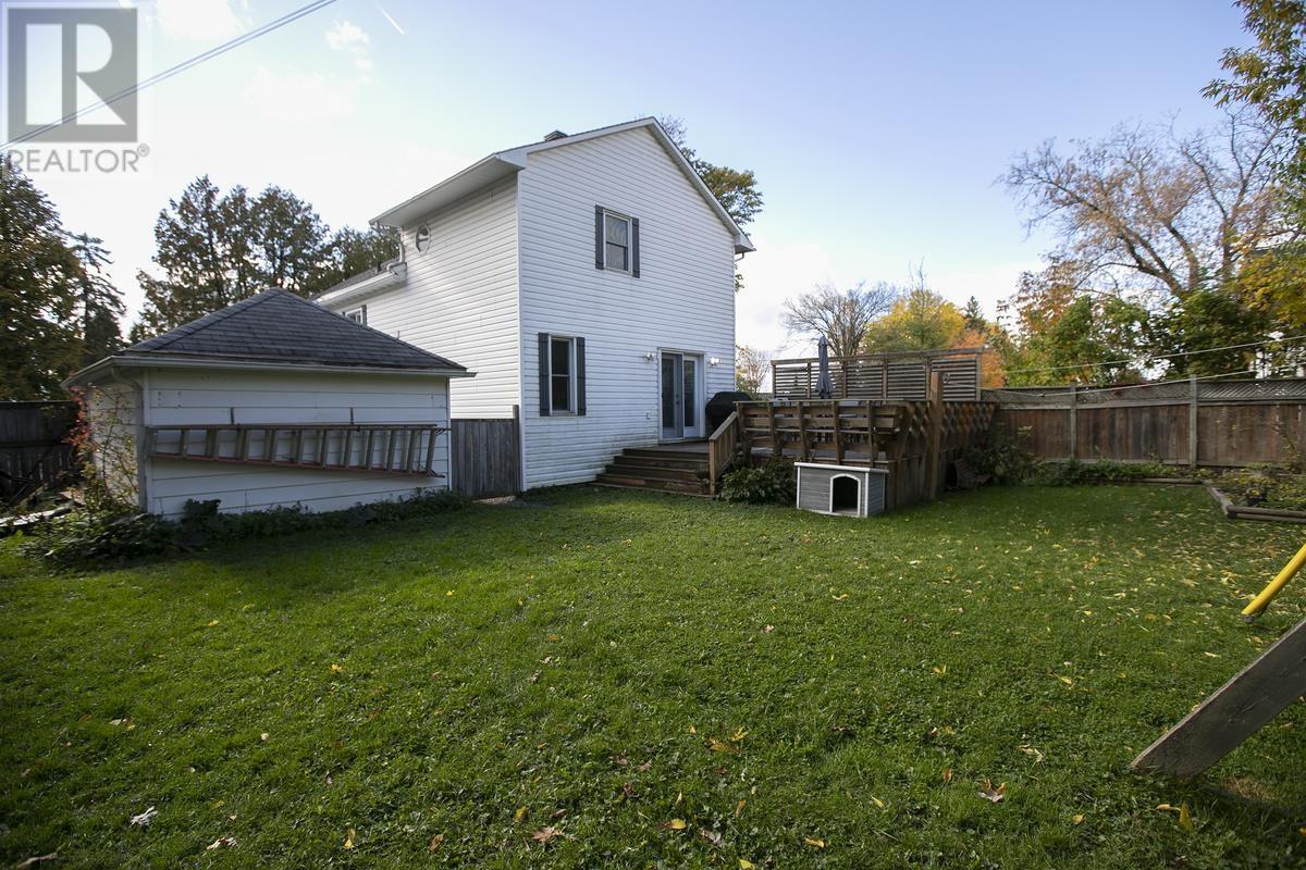 27 Borron Ave, Sault Ste. Marie, Ontario  P6B 1E7 - Photo 13 - SM253048