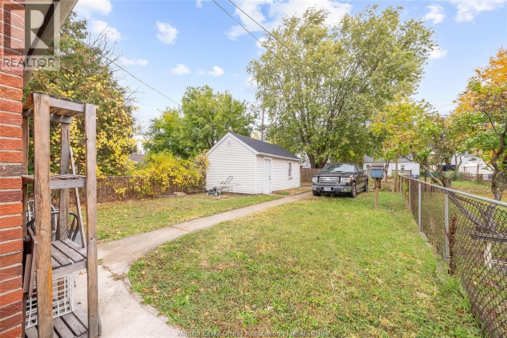 2362 Mercer, Windsor, Ontario  N8X 3R3 - Photo 35 - 25026752
