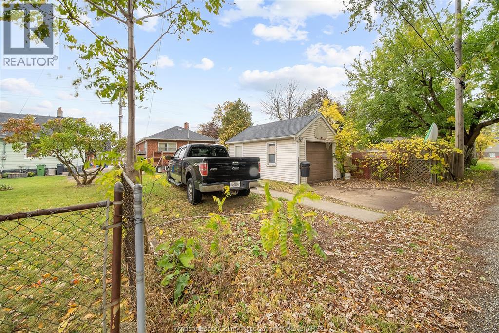 2362 Mercer, Windsor, Ontario  N8X 3R3 - Photo 41 - 25026752