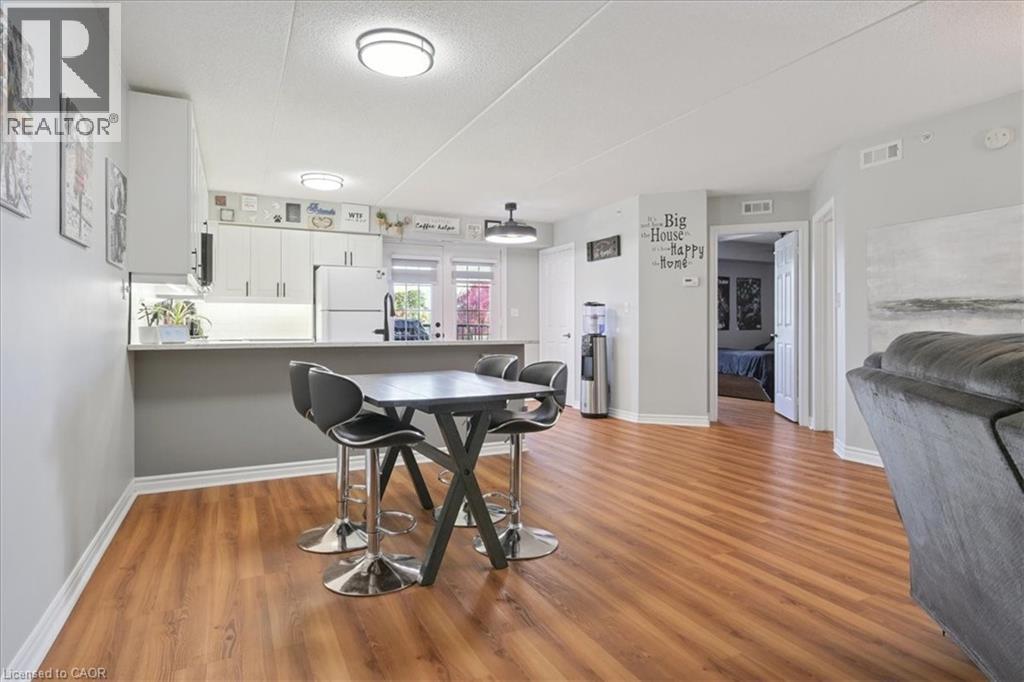 1431 Walkers Line Unit# 301, Burlington, Ontario  L7M 4P3 - Photo 4 - 40781739