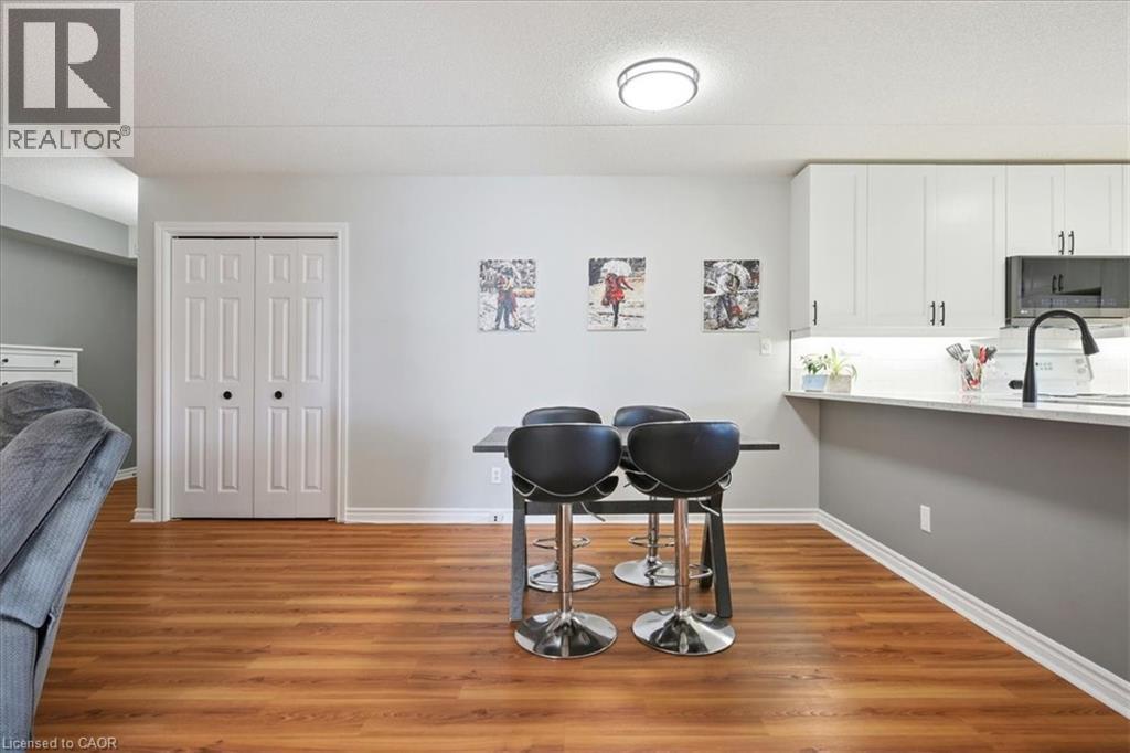 1431 Walkers Line Unit# 301, Burlington, Ontario  L7M 4P3 - Photo 6 - 40781739