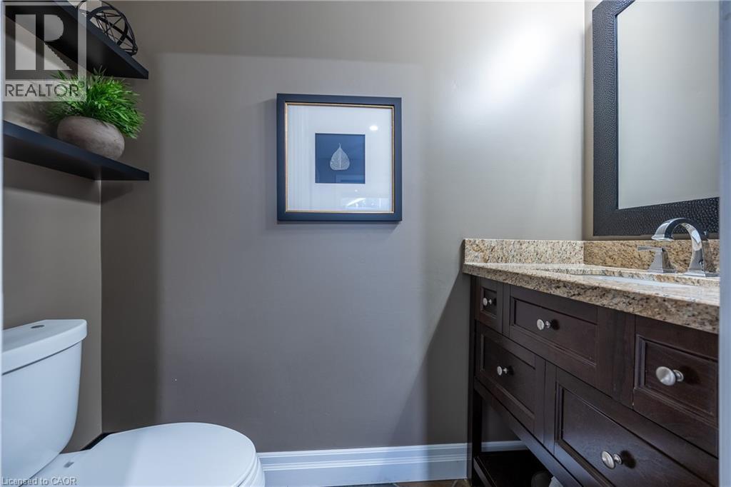 1338 Prince Albert Court, Mississauga, Ontario  L5H 3S1 - Photo 7 - 40780714