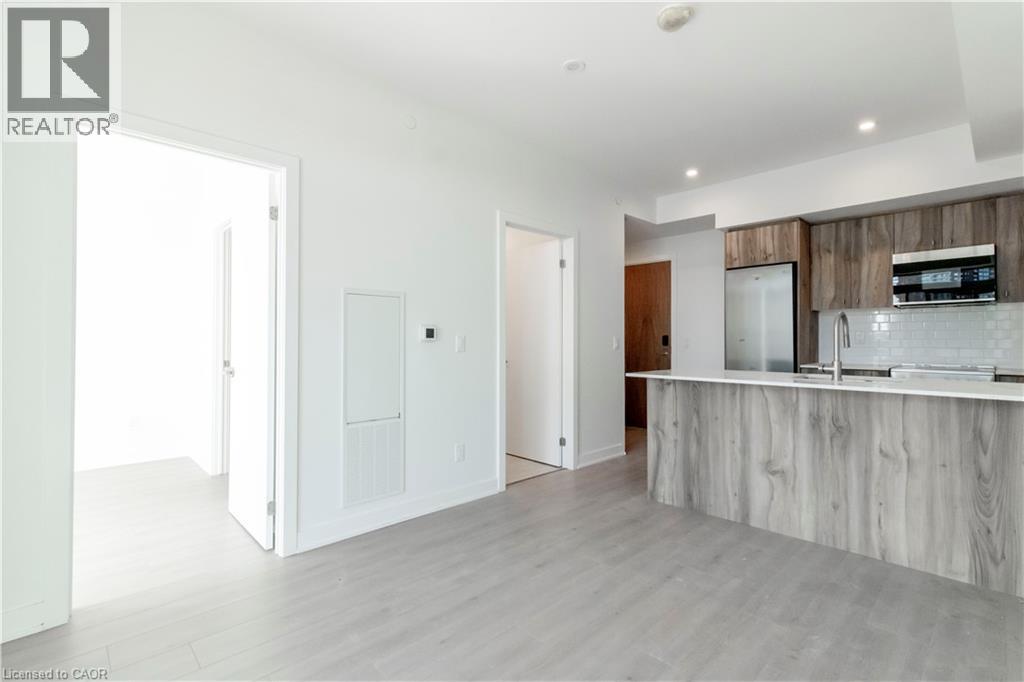 25 Wellington Street S Unit# 1802, Kitchener, Ontario  N2G 0G5 - Photo 9 - 40780096