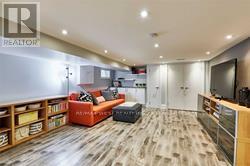 525 Milverton Boulevard, Toronto, Ontario  M4C 1X6 - Photo 16 - E12479989