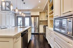 525 Milverton Boulevard, Toronto, Ontario  M4C 1X6 - Photo 8 - E12479989