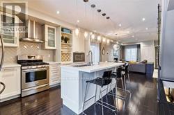 525 Milverton Boulevard, Toronto, Ontario  M4C 1X6 - Photo 9 - E12479989