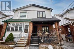 525 MILVERTON BOULEVARD, Toronto, Ontario
