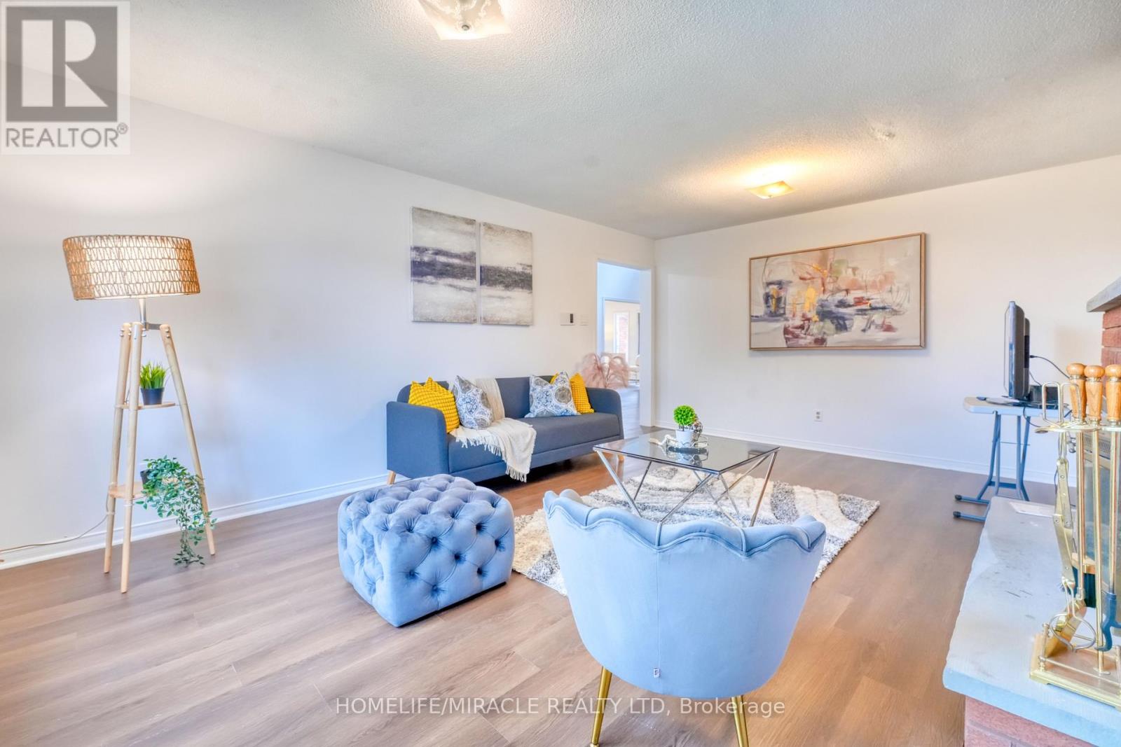38 Falstaff Crescent, Whitby, Ontario  L1R 1W3 - Photo 16 - E12480013