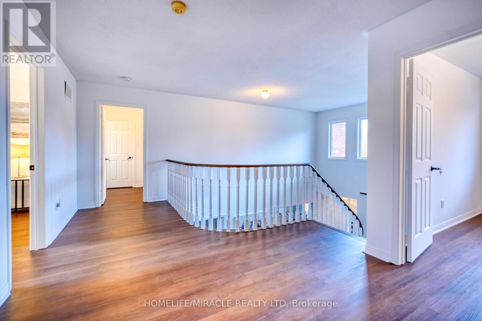 38 Falstaff Crescent, Whitby, Ontario  L1R 1W3 - Photo 31 - E12480013