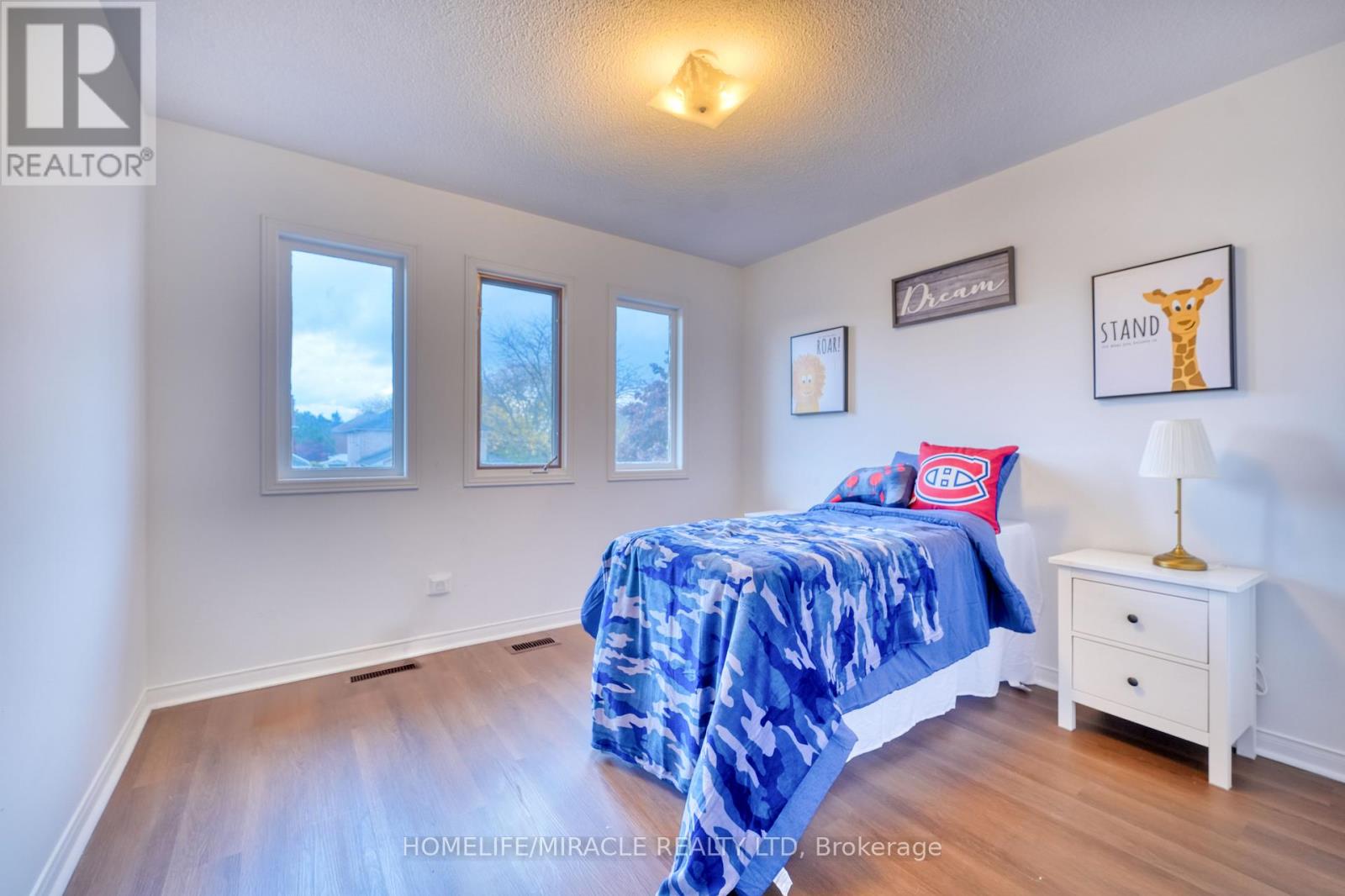 38 Falstaff Crescent, Whitby, Ontario  L1R 1W3 - Photo 42 - E12480013