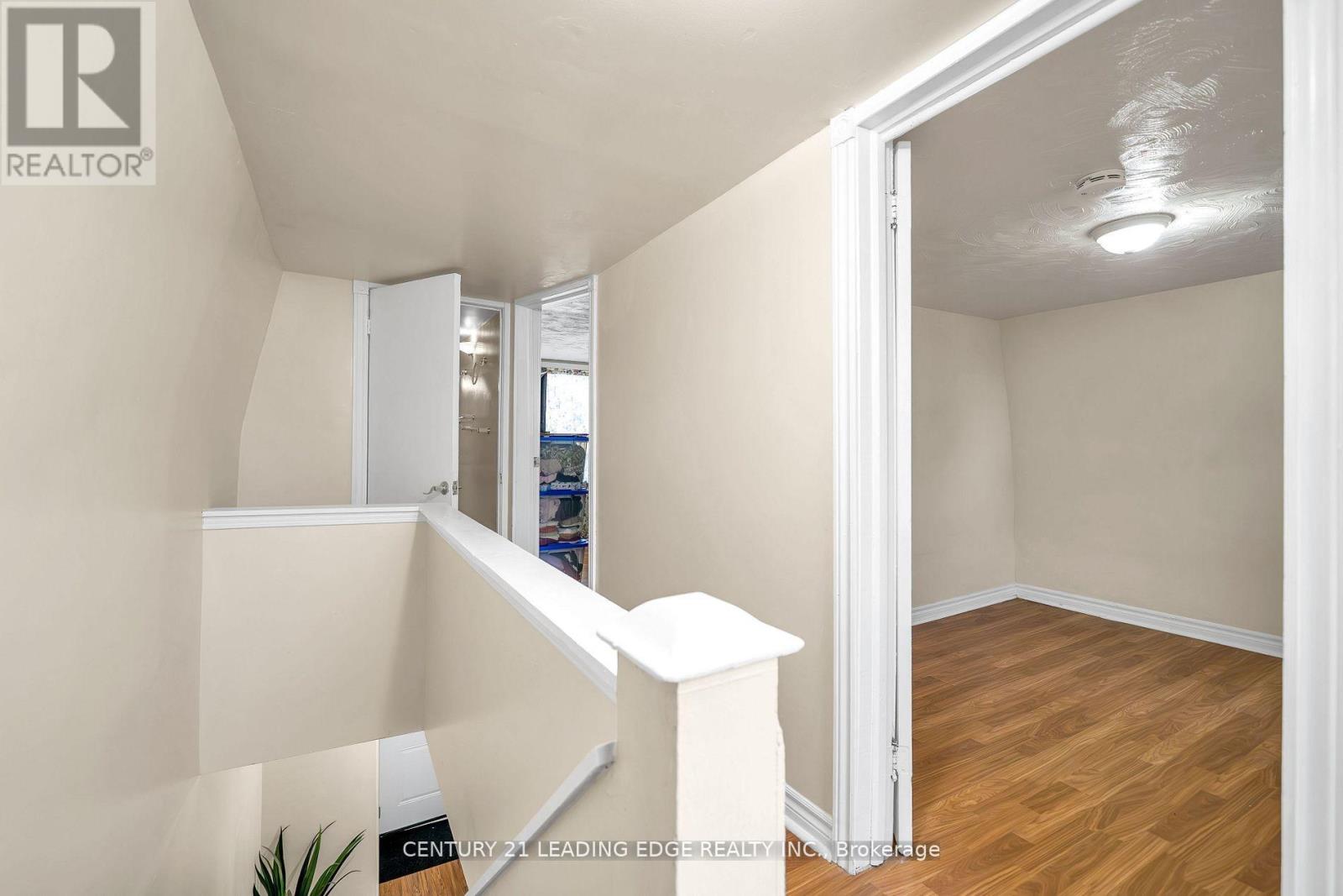 81 Lillington Avenue, Toronto (Birchcliffe-Cliffside), Ontario  M1N 3K6 - Photo 19 - E12480018
