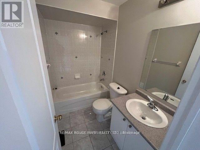 32 Puttingedge Drive, Whitby, Ontario  L1R 0H7 - Photo 13 - E12480166