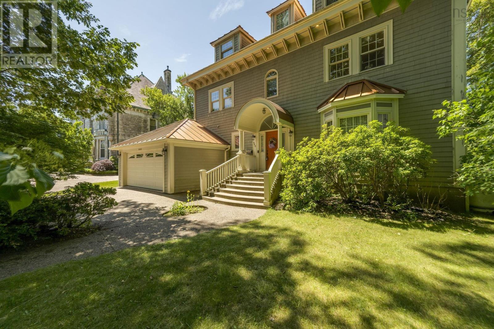 940 Young Avenue, Halifax, Nova Scotia  B3H 2W1 - Photo 3 - 202519052