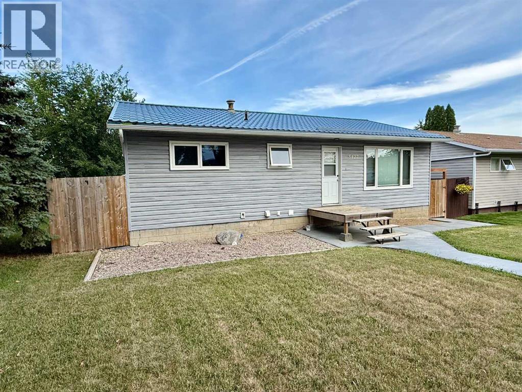 5427 49 Street, Provost, Alberta  T0B 3S0 - Photo 2 - A2246474