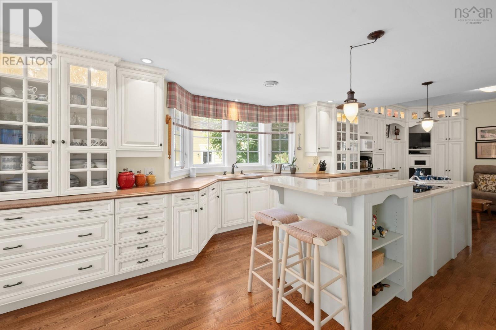 940 Young Avenue, Halifax, Nova Scotia  B3H 2W1 - Photo 9 - 202519052