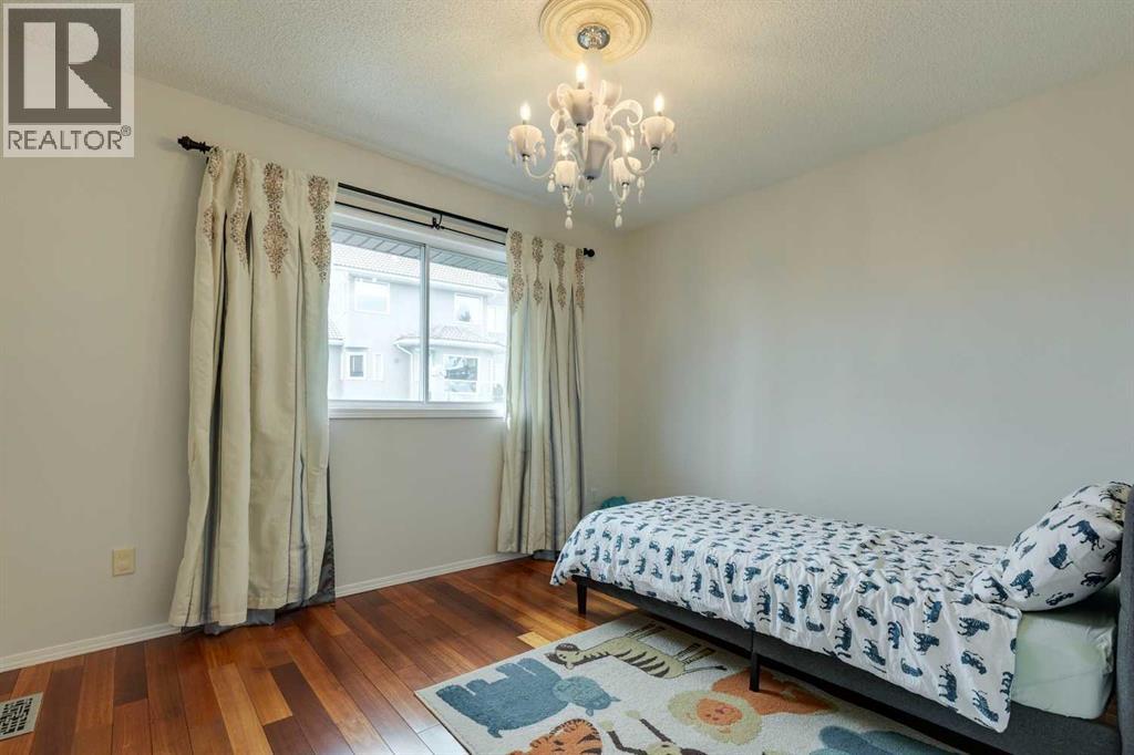 2208 Sirocco Drive Sw, Calgary, Alberta  T3H 2T9 - Photo 32 - A2261673