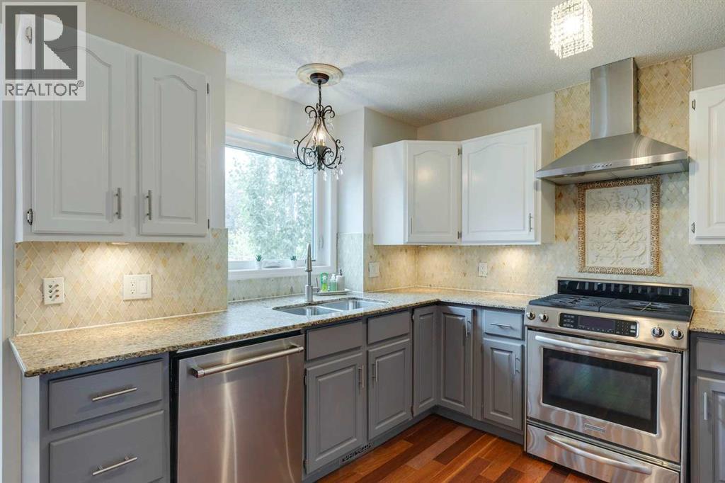 2208 Sirocco Drive Sw, Calgary, Alberta  T3H 2T9 - Photo 8 - A2261673