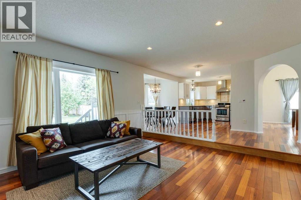 2208 Sirocco Drive Sw, Calgary, Alberta  T3H 2T9 - Photo 15 - A2261673