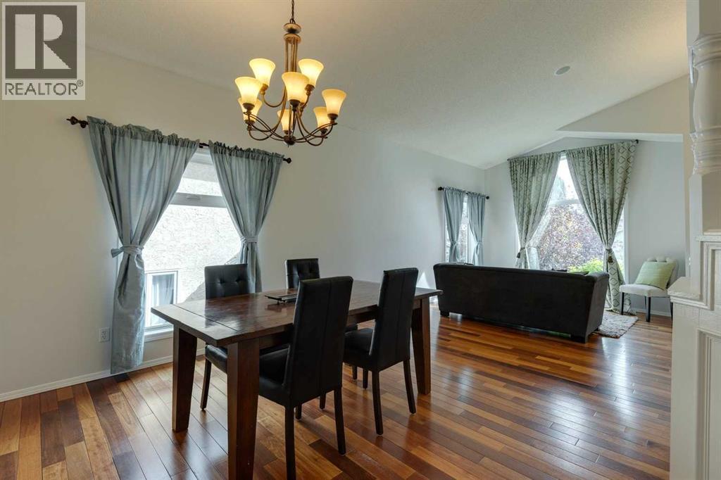 2208 Sirocco Drive Sw, Calgary, Alberta  T3H 2T9 - Photo 5 - A2261673