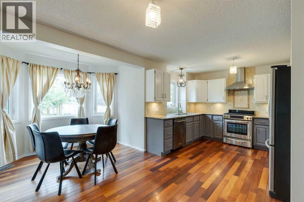 2208 Sirocco Drive Sw, Calgary, Alberta  T3H 2T9 - Photo 11 - A2261673