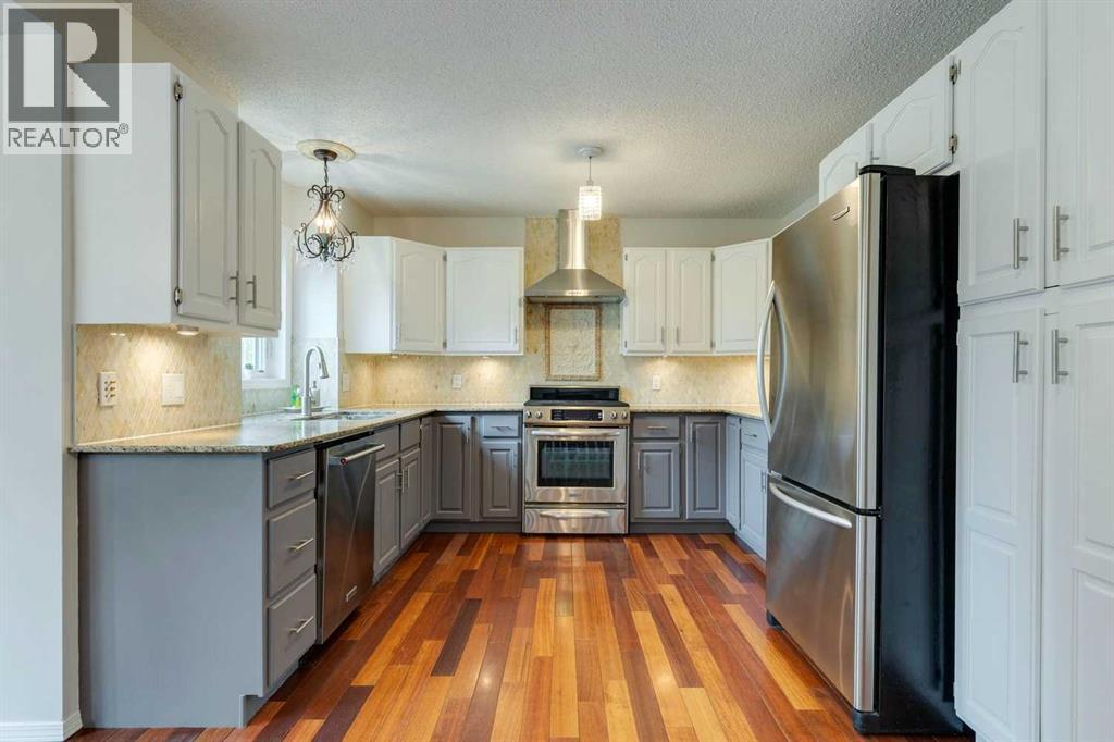 2208 Sirocco Drive Sw, Calgary, Alberta  T3H 2T9 - Photo 10 - A2261673