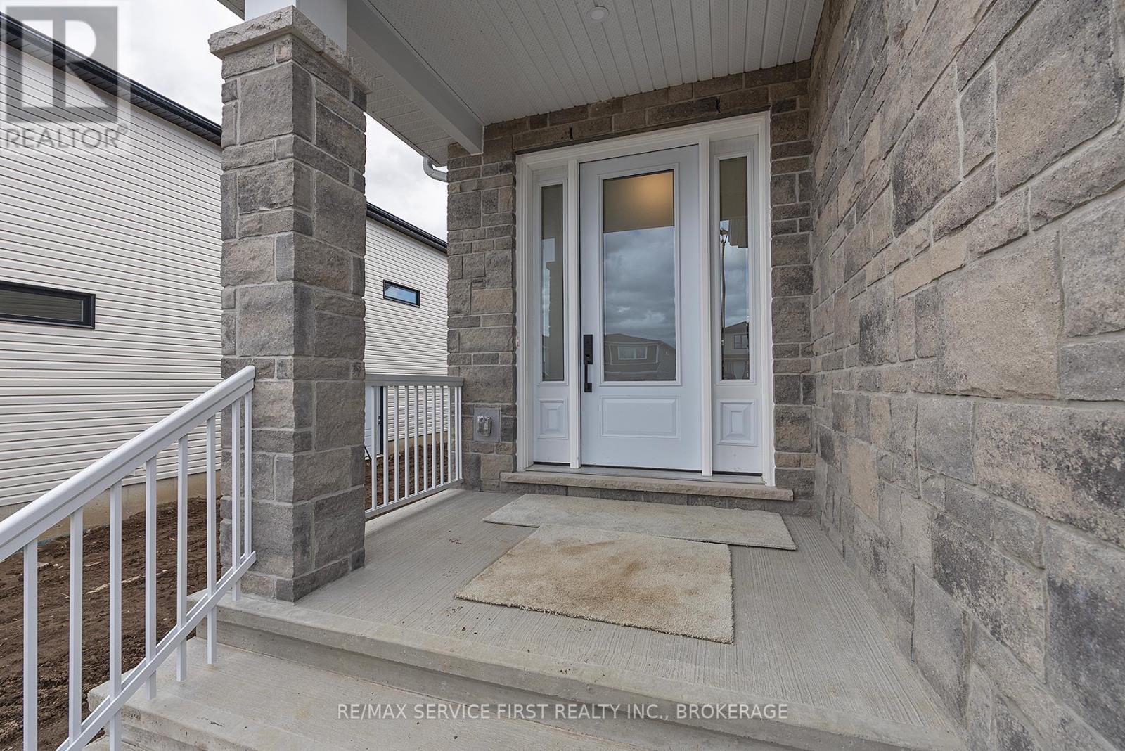 E71 - 1325 Turnbull Way, Kingston (City Northwest), Ontario  K7P 0T6 - Photo 4 - X12480095