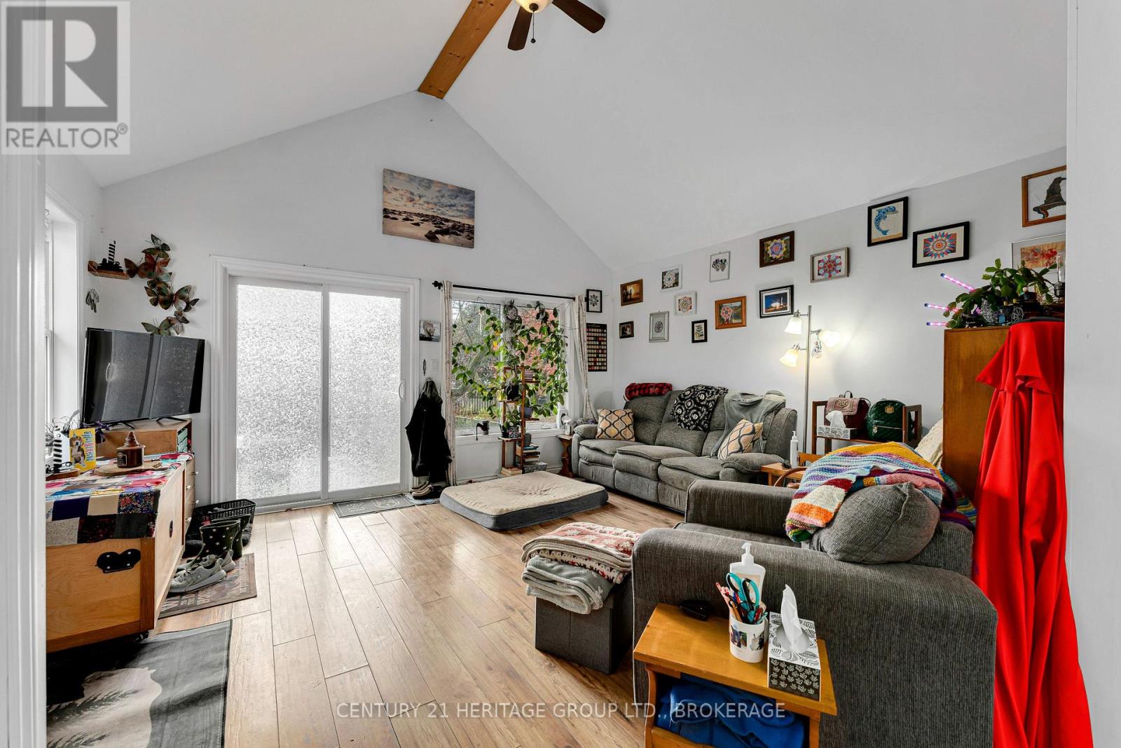 336 Elliott Avenue, Kingston (East Of Sir John A. Blvd), Ontario  K7K 2R3 - Photo 4 - X12480160