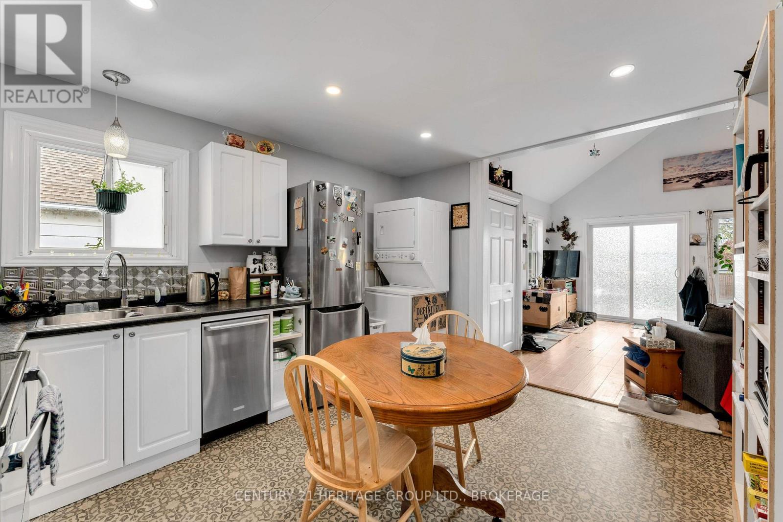 336 Elliott Avenue, Kingston (East Of Sir John A. Blvd), Ontario  K7K 2R3 - Photo 9 - X12480160