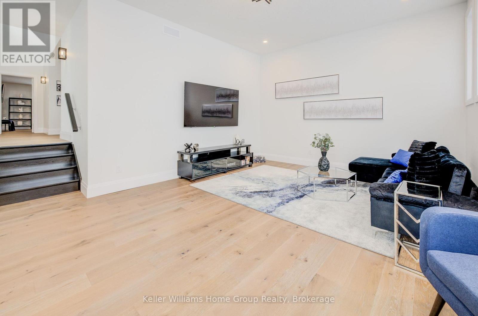 2 Nicholas Way, Guelph (Victoria North), Ontario  N1E 0T1 - Photo 17 - X12480056