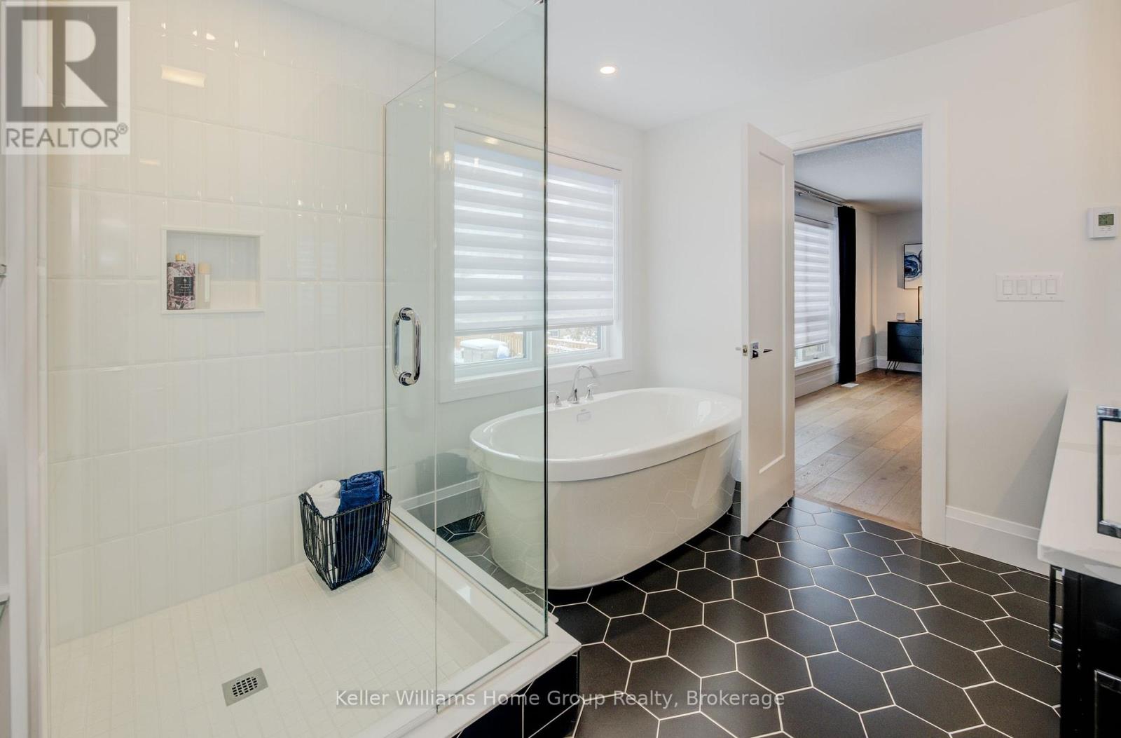 2 Nicholas Way, Guelph (Victoria North), Ontario  N1E 0T1 - Photo 22 - X12480056