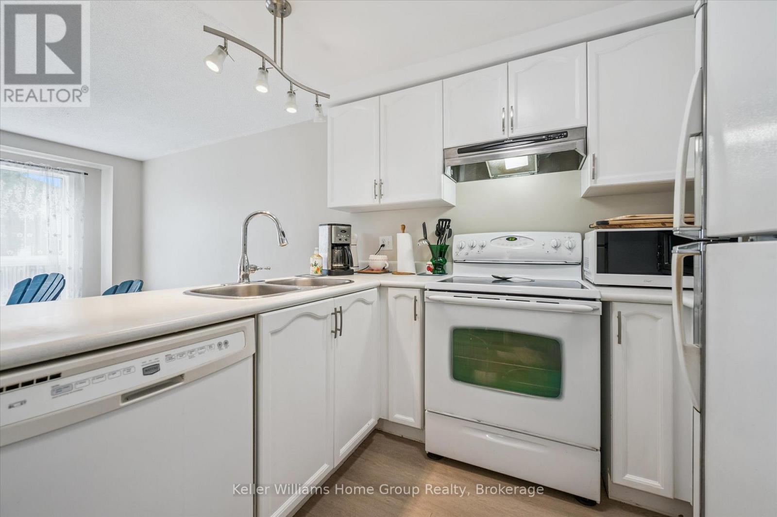 480 Flannery Drive, Centre Wellington, Ontario  N1M 3P1 - Photo 9 - X12480111