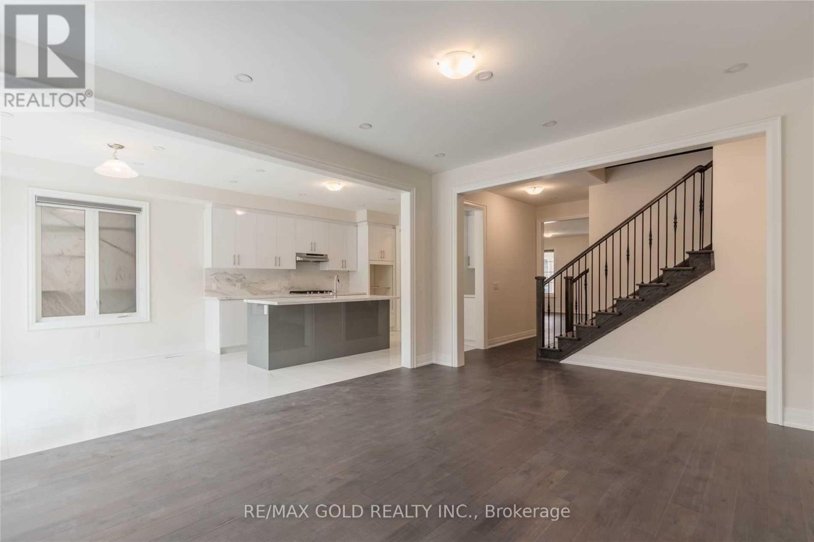 Upper Level - 20 Bill Guy Drive, Georgina, Ontario  L6P 0J1 - Photo 12 - N12479959
