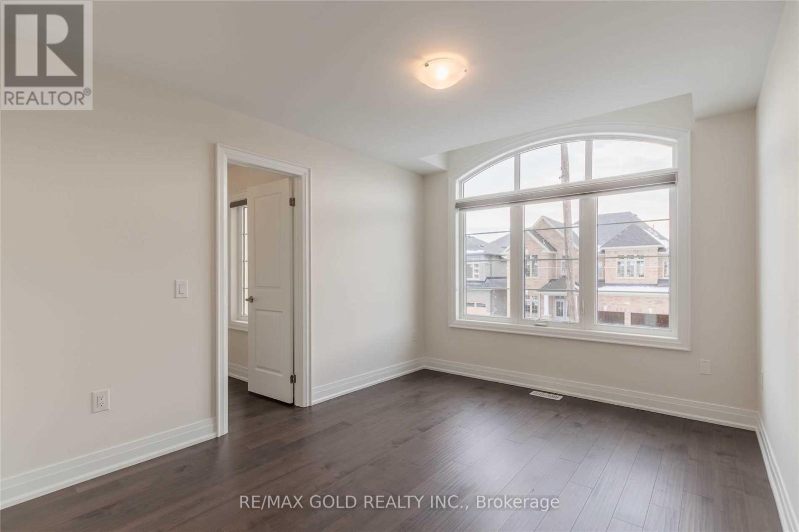 Upper Level - 20 Bill Guy Drive, Georgina, Ontario  L6P 0J1 - Photo 26 - N12479959