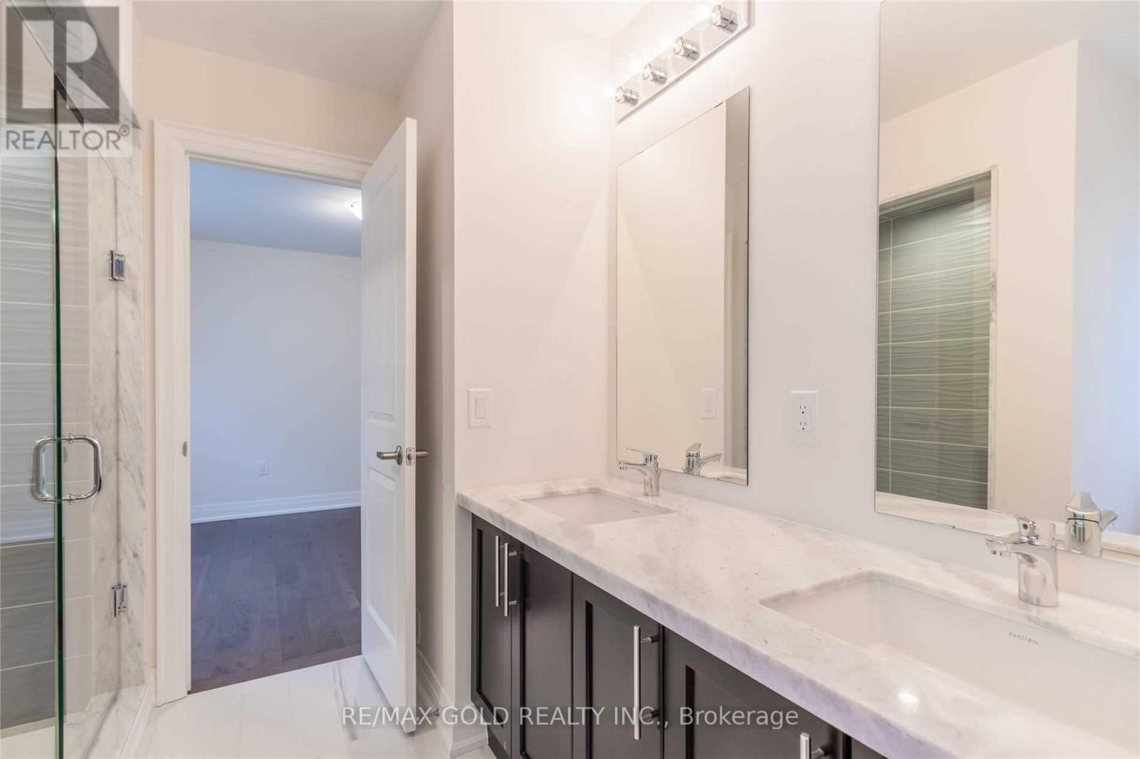 Upper Level - 20 Bill Guy Drive, Georgina, Ontario  L6P 0J1 - Photo 30 - N12479959