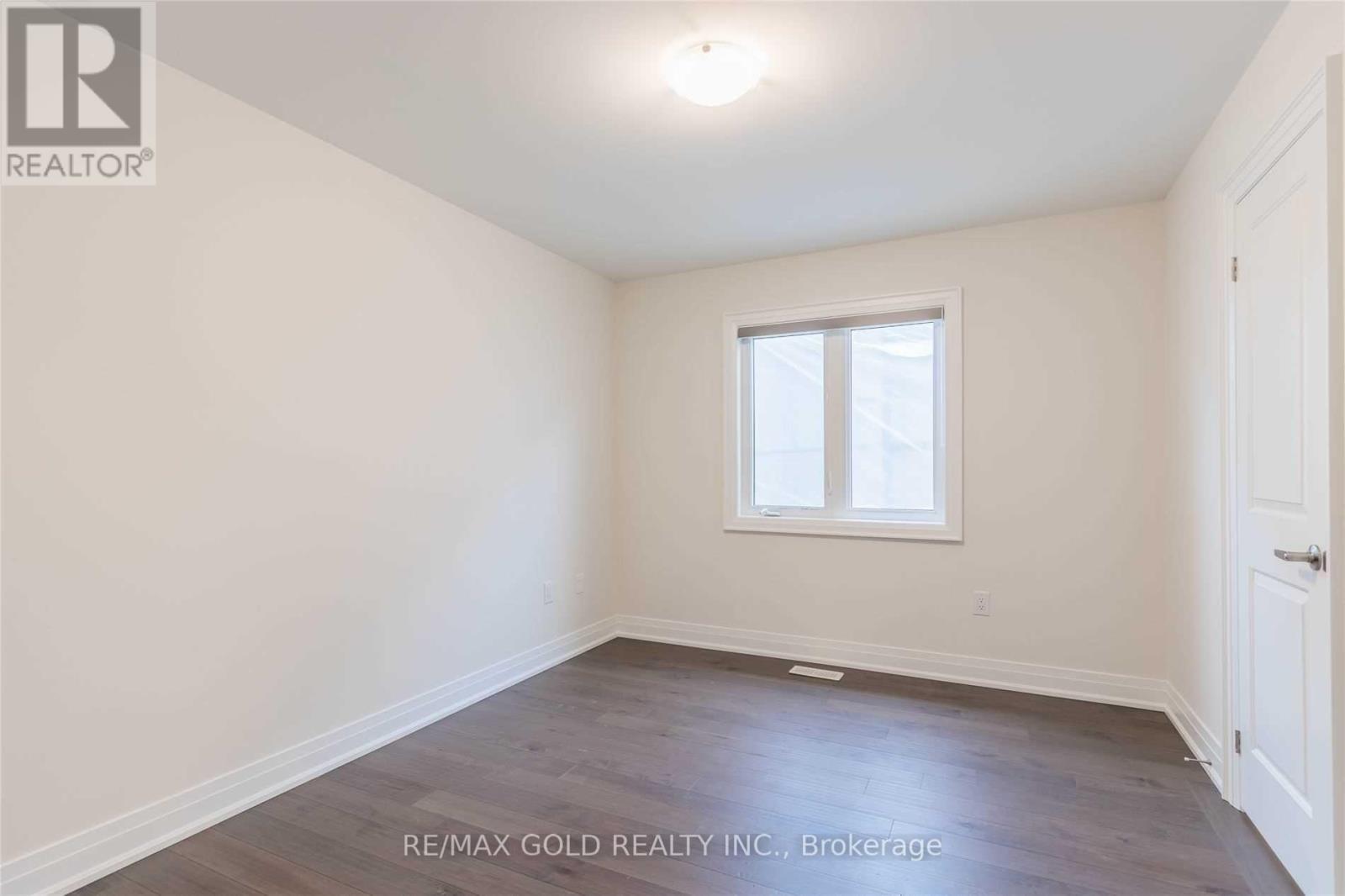 Upper Level - 20 Bill Guy Drive, Georgina, Ontario  L6P 0J1 - Photo 31 - N12479959