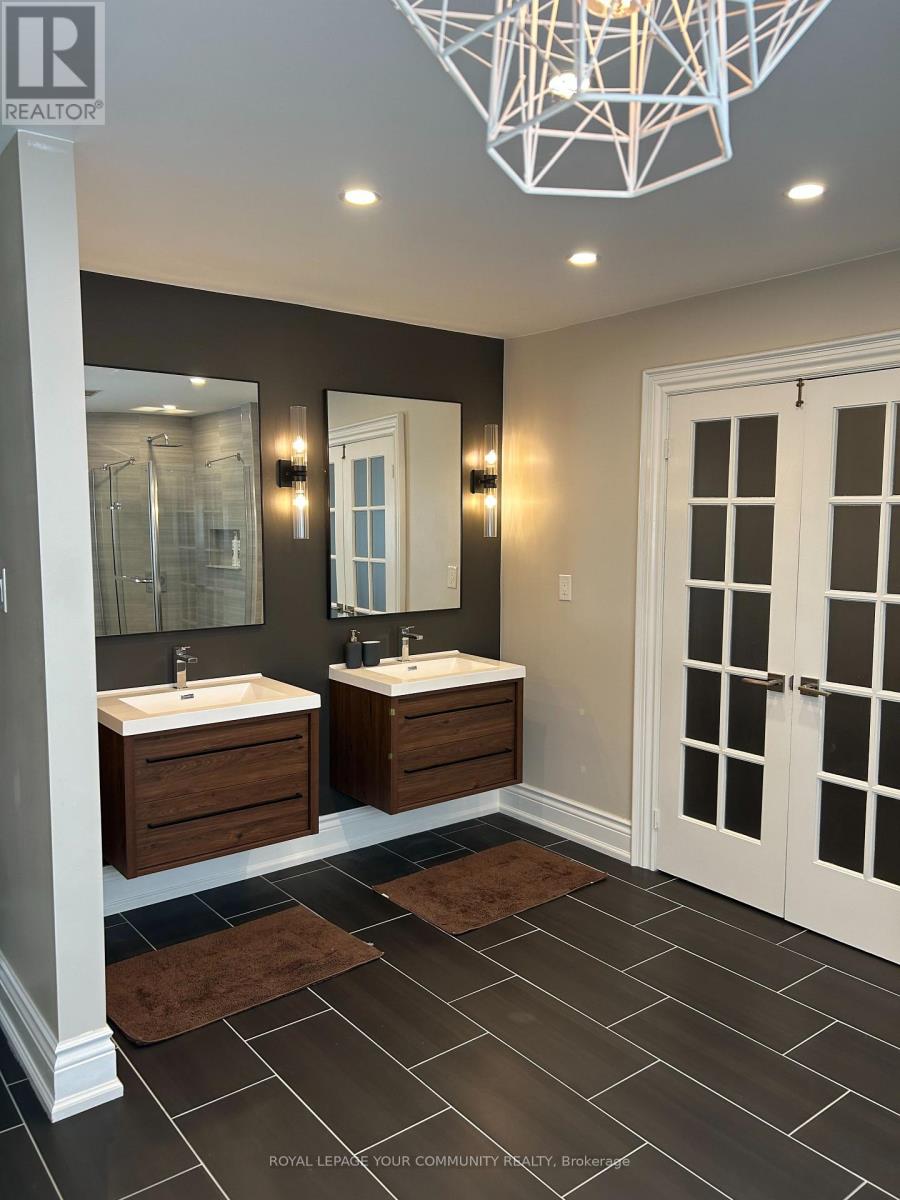 18 Theobalds Circle, Richmond Hill, Ontario  L4C 9C7 - Photo 23 - N12480016