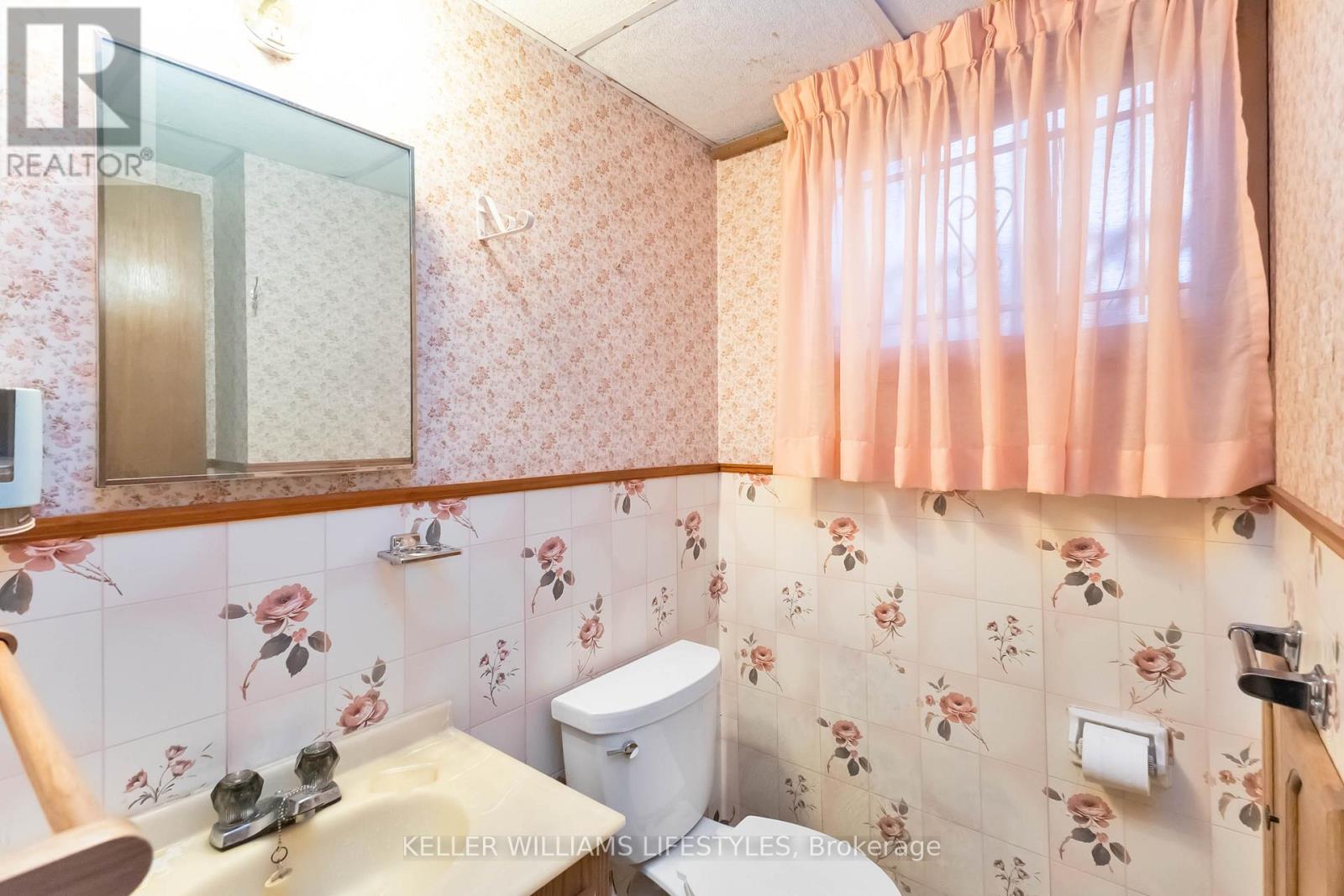 935 Norton Crescent, London South (South O), Ontario  N6J 2Y8 - Photo 31 - X12480037