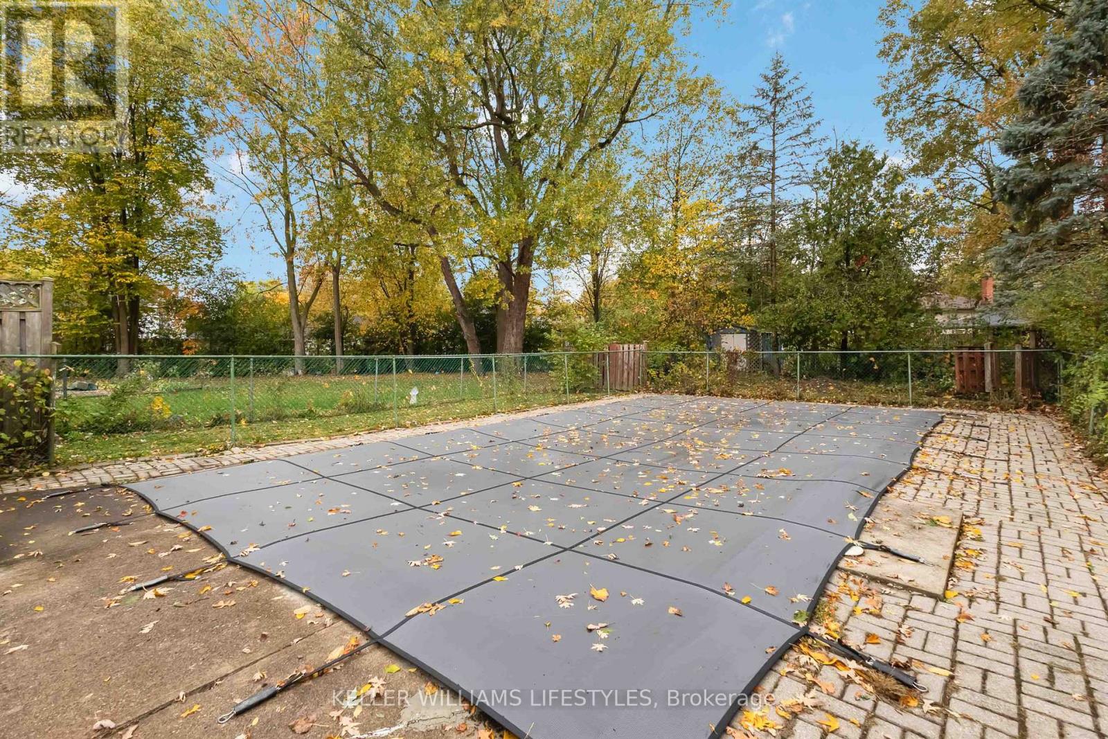935 Norton Crescent, London South (South O), Ontario  N6J 2Y8 - Photo 33 - X12480037